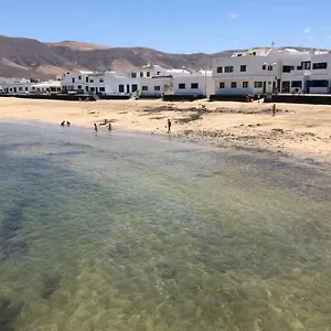 https://casa-carmen-en-caleta-de-famara.in-canary-islands.com